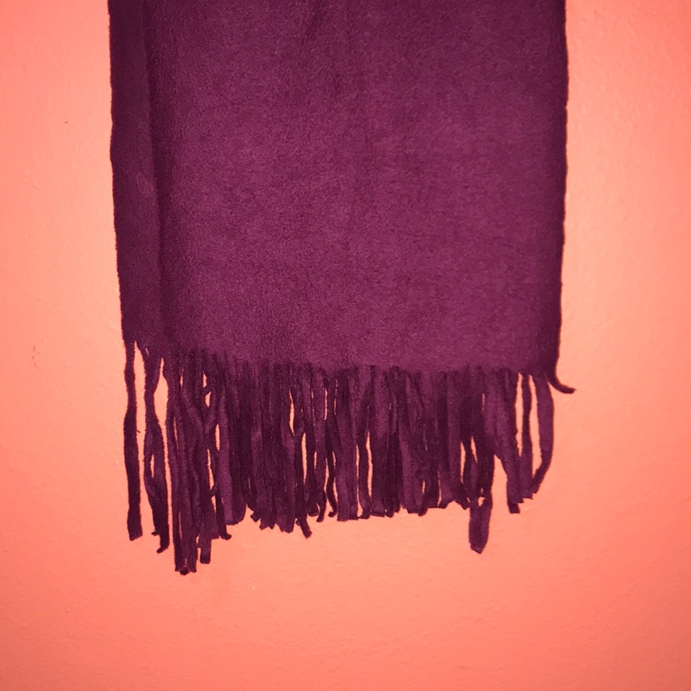 Scarf - Picture 2 of 6
